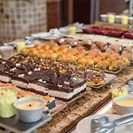 Jeravi Club - 4*