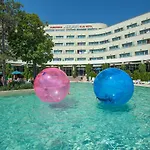 Jeravi Club -