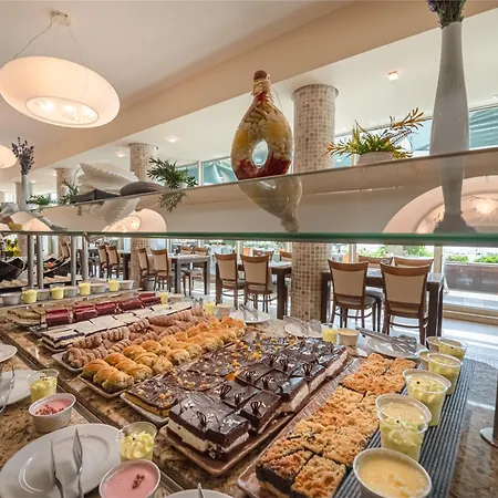 Jeravi Club - Hotel