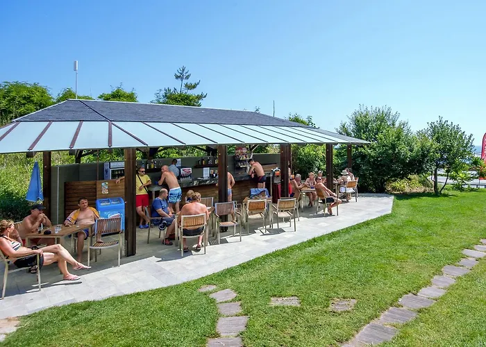 Jeravi Club Hotel 4*