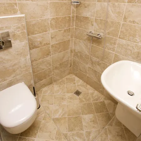 Jeravi Club - Hotel 4*