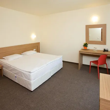 Szálloda Jeravi Club 4*