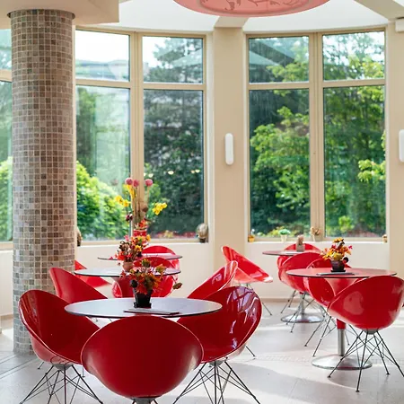 Jeravi Club Szálloda